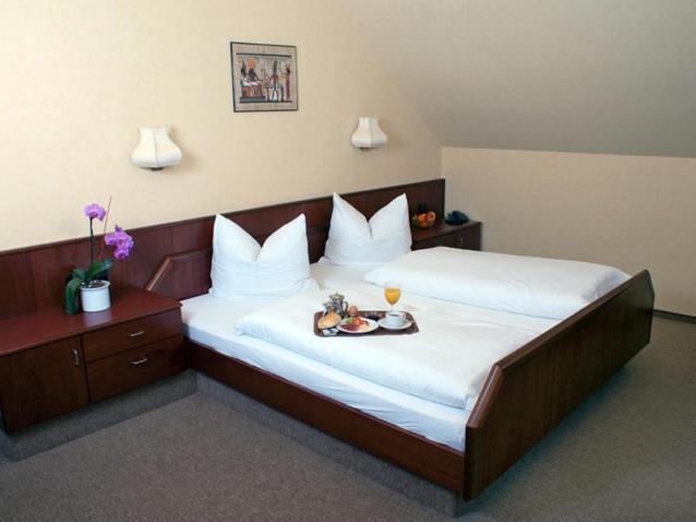 Hotel-Restaurant Lowen Süßen 客房 照片